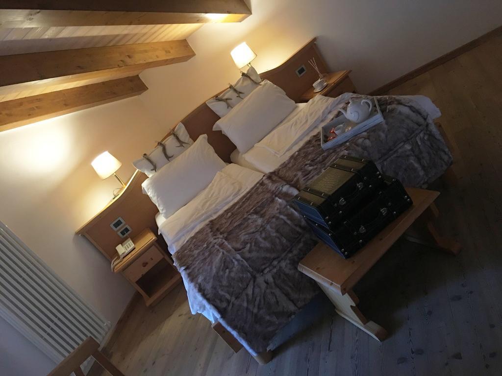 I Tre Magli Hotel Dimaro Kültér fotó