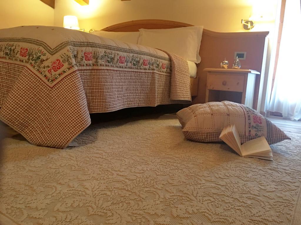 I Tre Magli Hotel Dimaro Kültér fotó