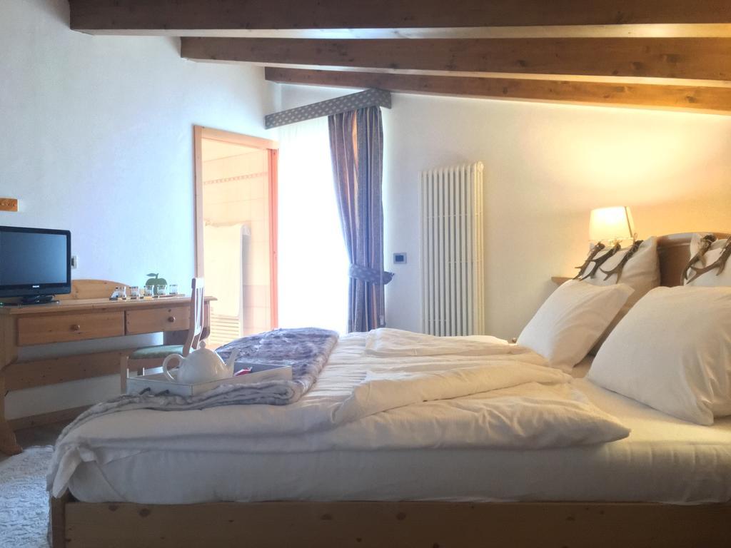 I Tre Magli Hotel Dimaro Kültér fotó