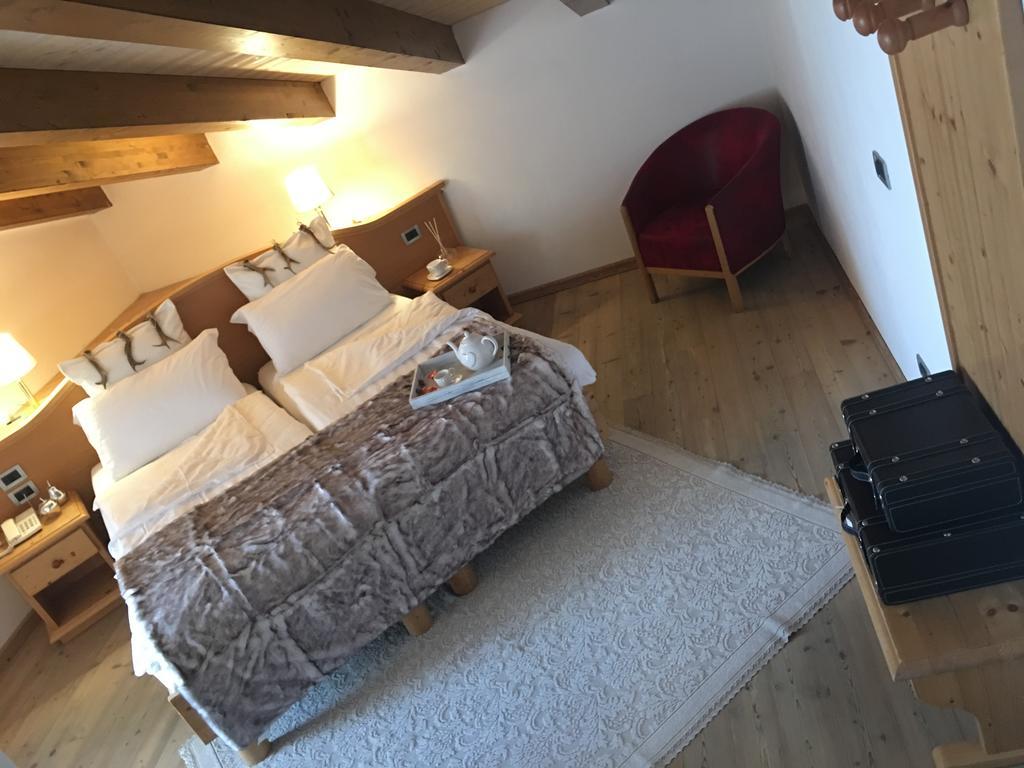 I Tre Magli Hotel Dimaro Kültér fotó