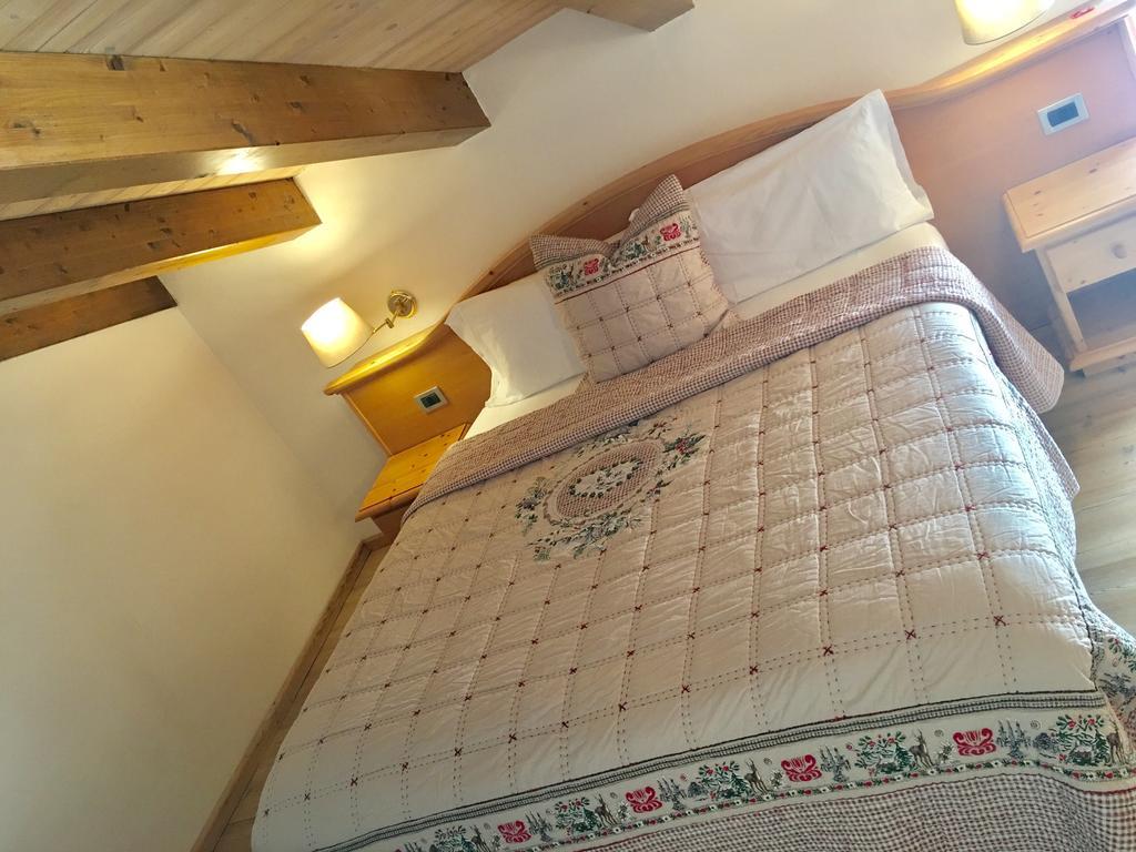 I Tre Magli Hotel Dimaro Kültér fotó